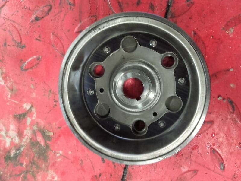 Rotor d’allumage Honda 125 XLV Varadero JC32 — photo 1/4