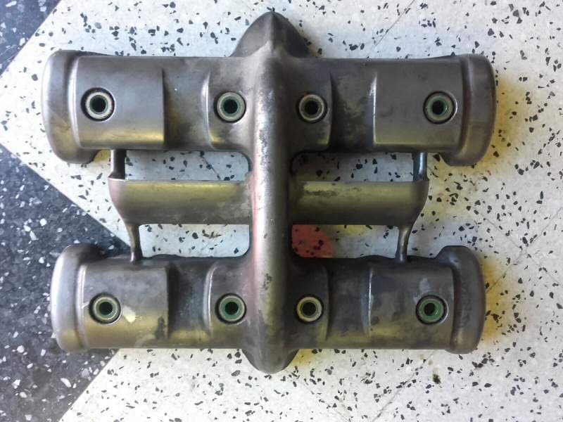 cache culbuteurs couvre culasse Yamaha 600 XJ Diversion rj01 — photo 1/2