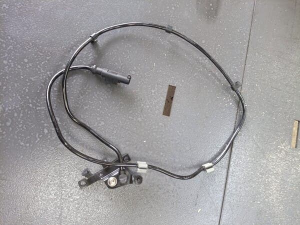capteur ABS roue avant BMW S1000RR 09-14 — photo 1/1