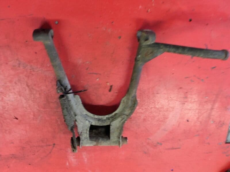 Béquille centrale avec ressort Honda 250 CB N 78-84 — photo 1/2