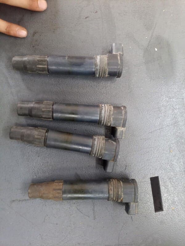 lot de 4 Bobines d’allumage 129700-4510 Honda 600 CBR 05-06 pc37 — photo 1/2