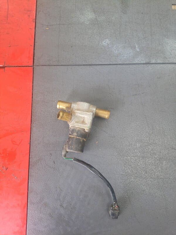 capteur vanne d’air antipollution Honda 600 CBR 05-06 pc37 — photo 1/1