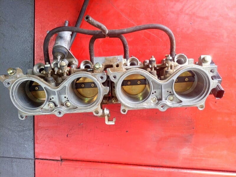 rampe d’injection Honda 600 CBR 05-06 pc37 — photo 5/6