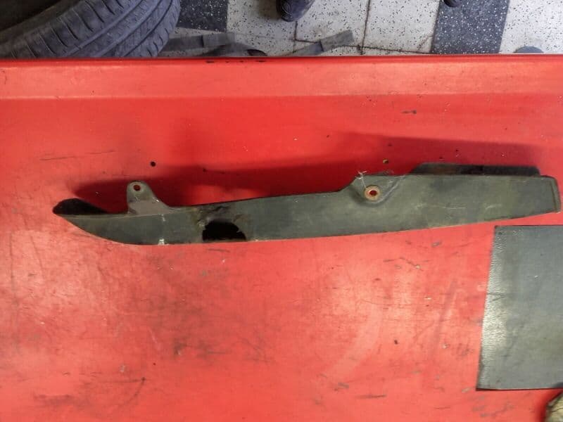 Protège chaine Honda 250 CB N 78-84 — photo 1/2