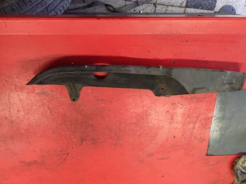Protège chaine Honda 250 CB N 78-84 — photo 2/2