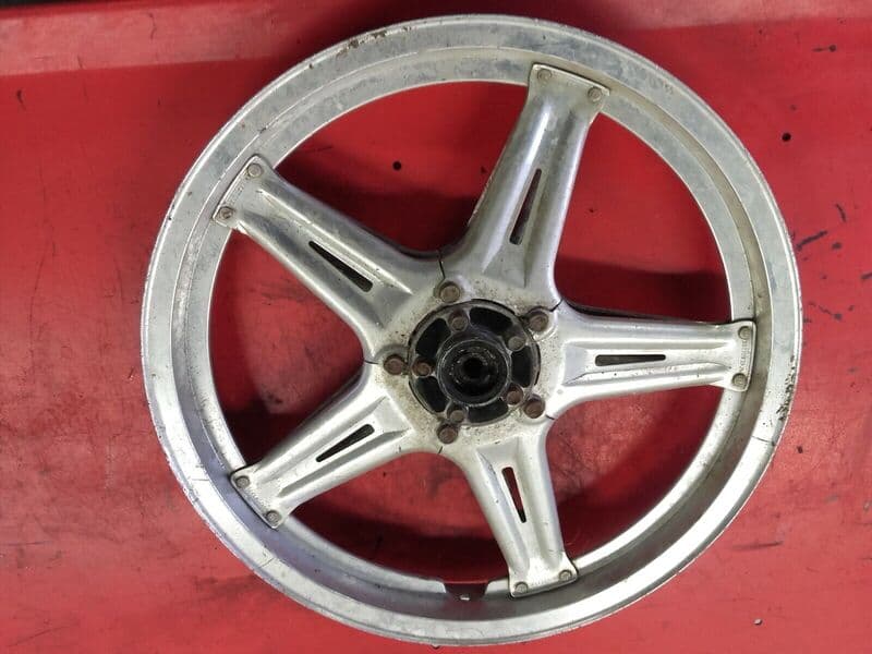 Roue jante avant Honda 250 CB N 78-84 — photo 2/3