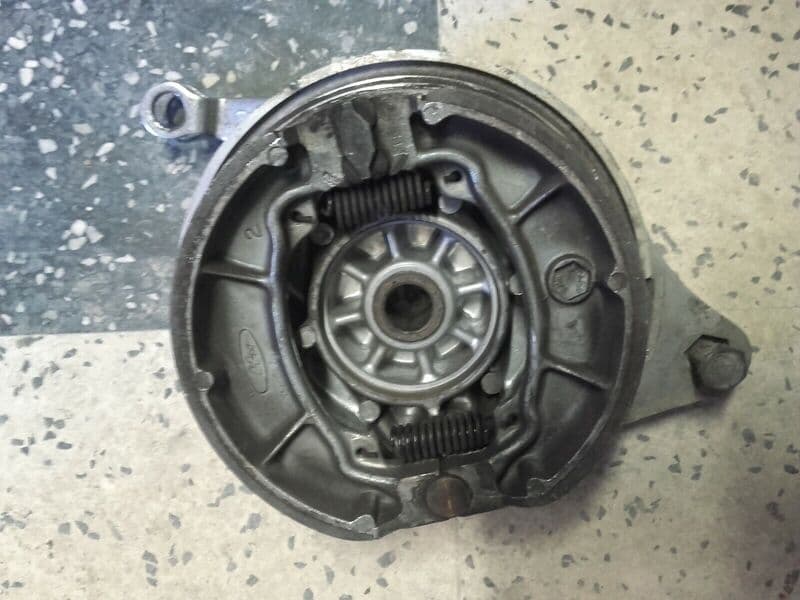 Flasque de frein arrière tambour Honda 250 CMX Rebel — photo 2/2