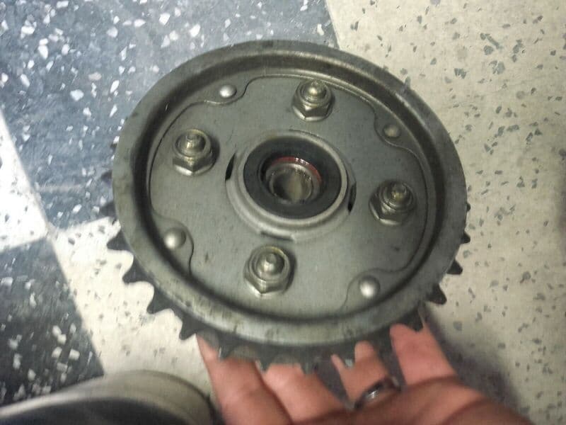 Porte couronne de roue arrière Honda 250 CMX Rebel — photo 1/3