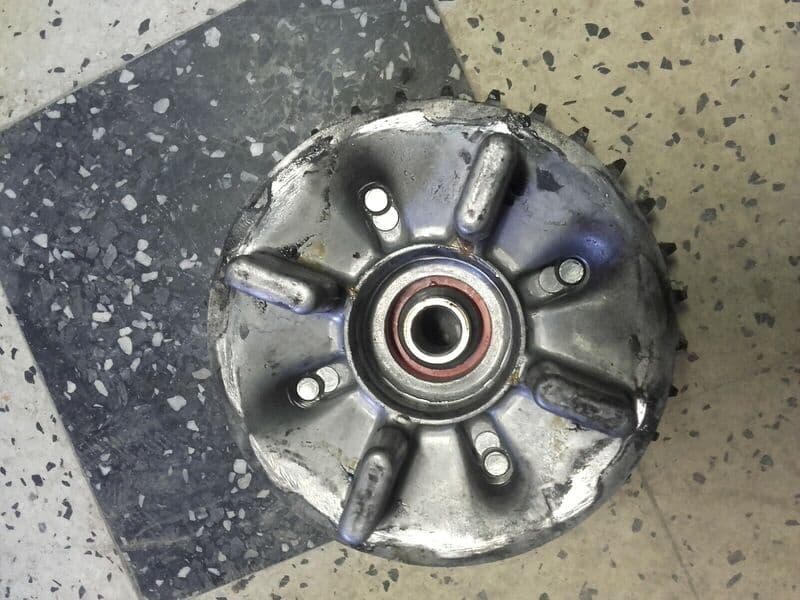 Porte couronne de roue arrière Honda 250 CMX Rebel — photo 2/3