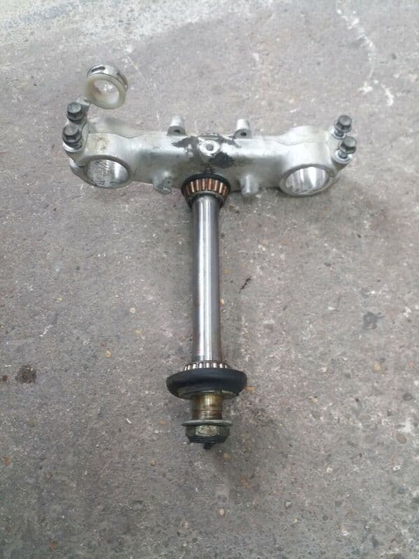 Té de fourche inférieur et colonne de direction Honda 350 XLR XL R nd03 — photo 2/3