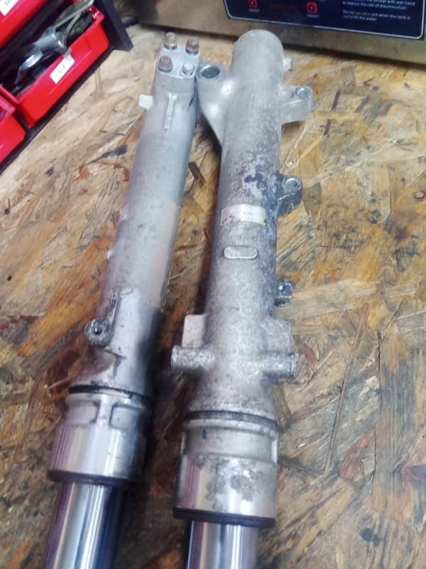 Tubes batons de fourche Honda 600 XLV Transalp 1992 — photo 2/3