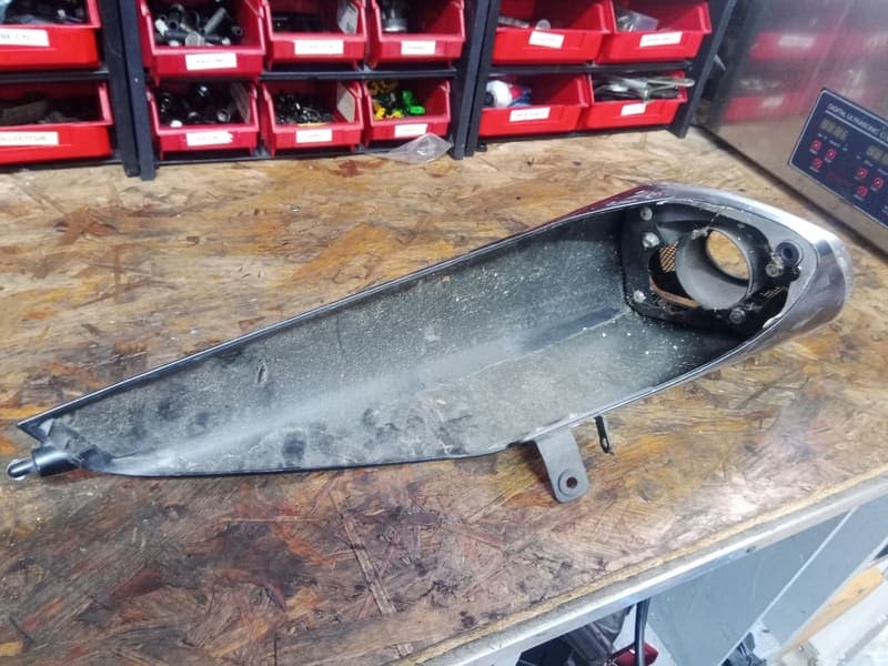 cache protection de silencieux échappement gauche Suzuki 1300 1340 GSX Bking B-King 07-11 — photo 2/3