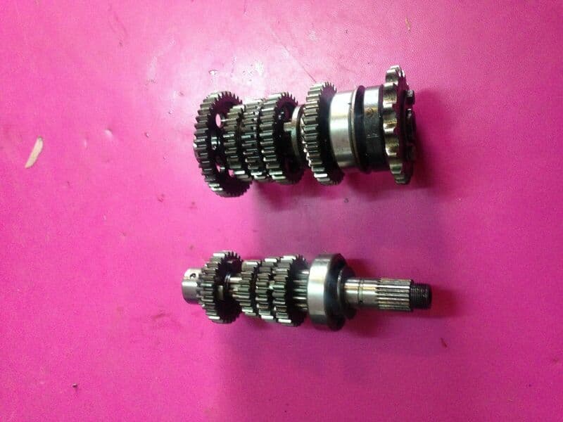Boîte de vitesse Honda 400 CB N — photo 1/1