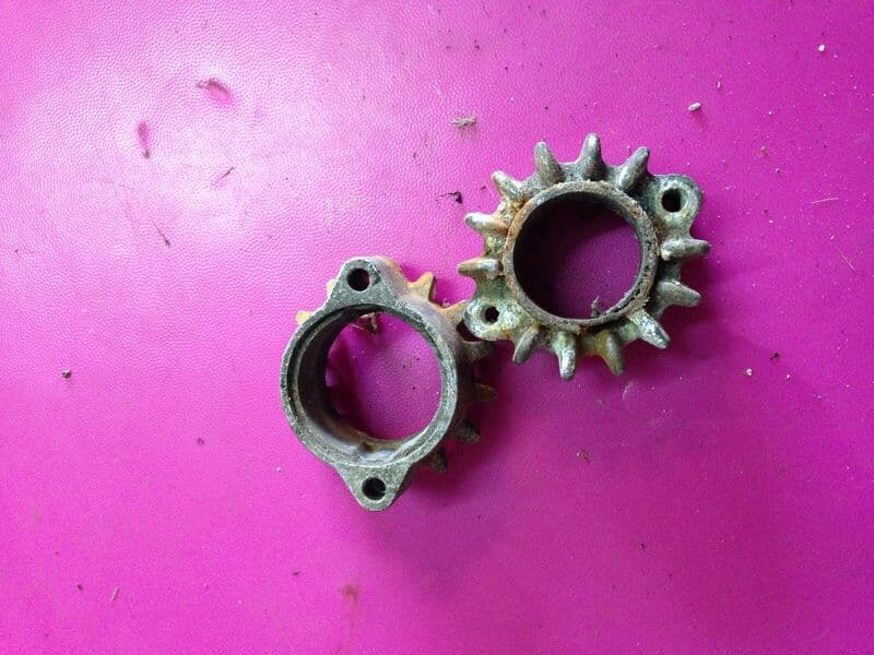 Brides de collecteur d’échappement Honda 400 CB N — photo 1/1