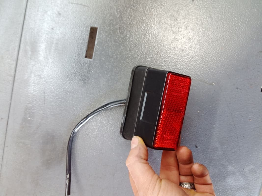 Eclairage de plaque Suzuki 650 GSF Bandit 07-09 — photo 2/2