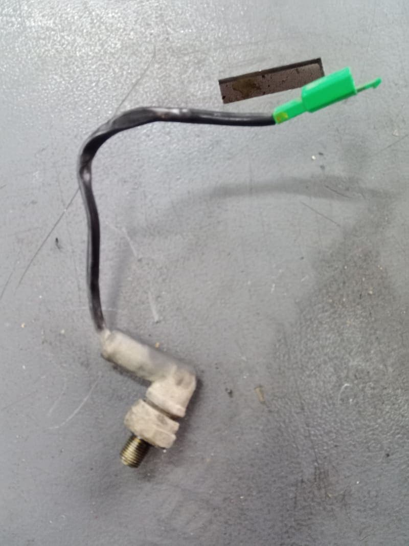 sonde capteur de pression d’huile KTM RC 125 04-20 — photo 1/1