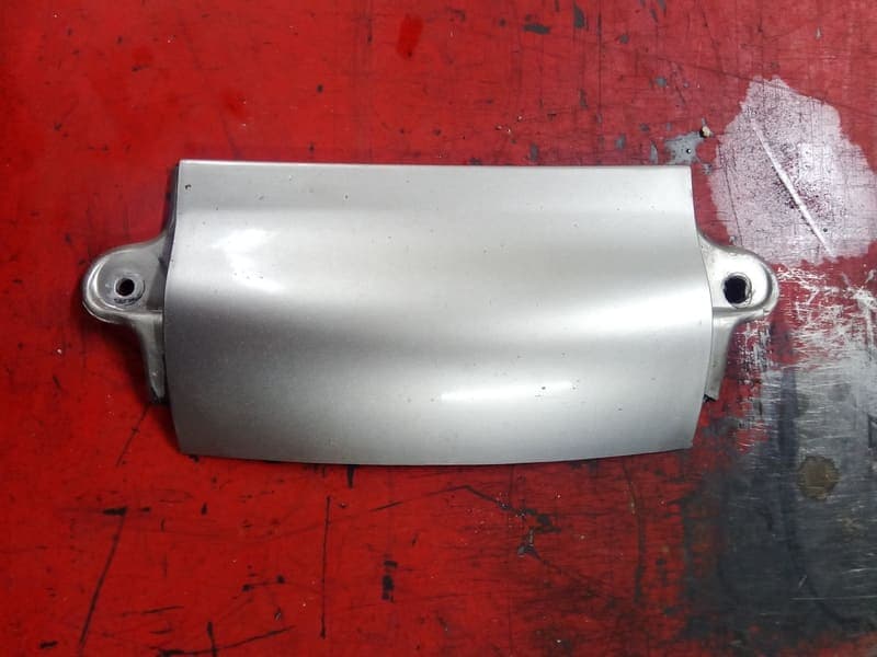 carénage avant jonction tête de fourche sous phare Suzuki 750 GSXF gr78a — photo 1/2