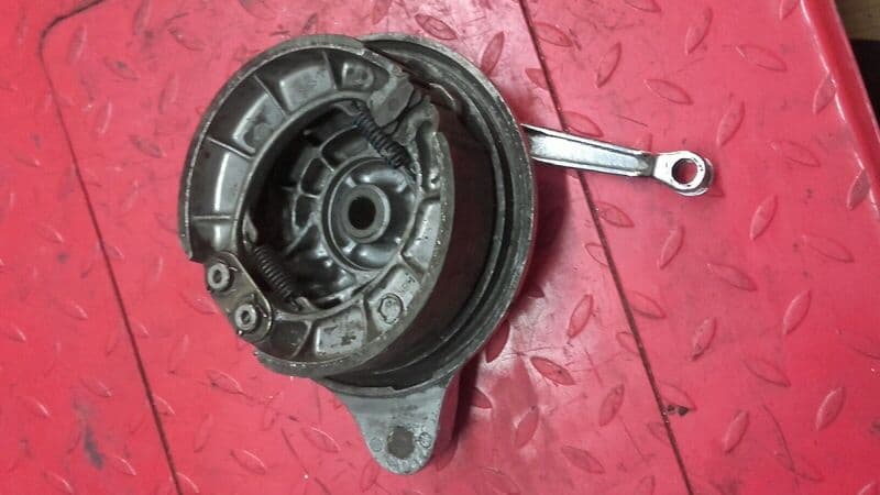 Flasque de frein arrière tambour Honda 500 CB — photo 2/2