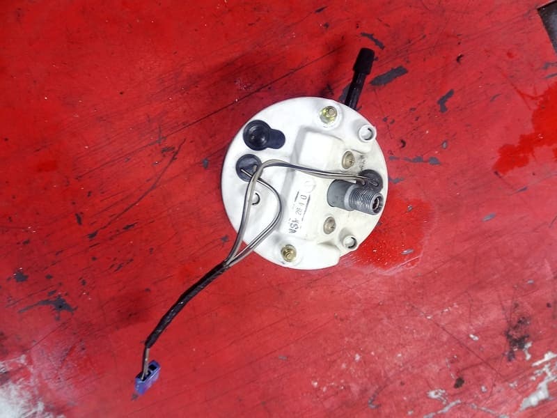 compteur de vitesse Suzuki 750 GSXF gr78a — photo 2/2