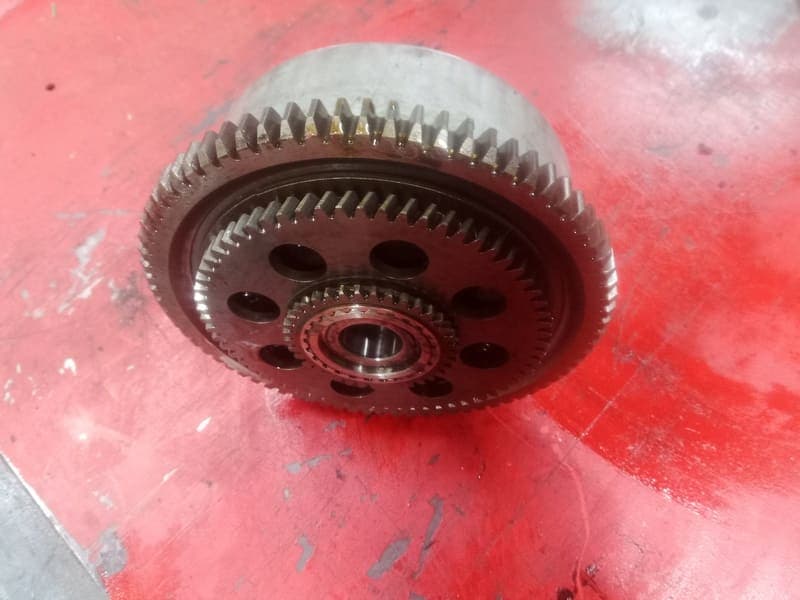 embrayage complet (cloche, disques,….) Suzuki 750 GSXF gr78a — photo 2/2