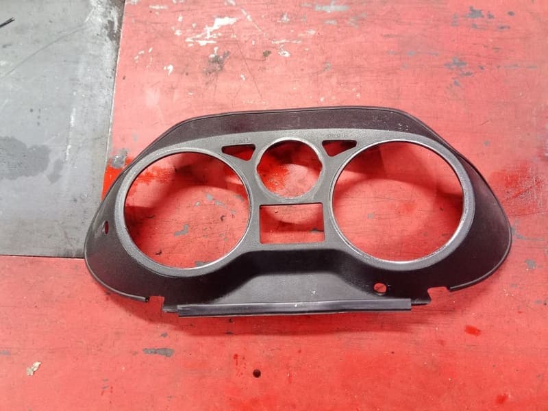entourage de compteur tableau de bord Suzuki 750 GSXR gr78a — photo 1/2