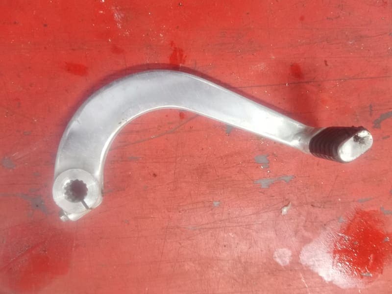 Pédale de frein arrière Suzuki 750 GSXF gr78a — photo 1/2
