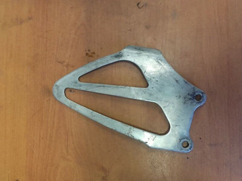 Platine de cale pied gauche Honda 600 CBR FS pc35 — photo 1/2