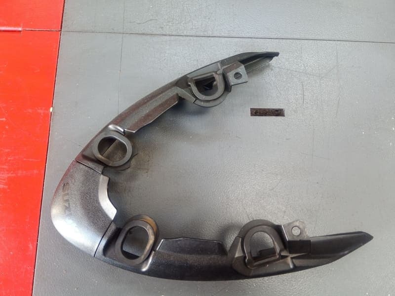 Carénage coque arrière Suzuki 650 SFV Gladius 09-16 — photo 1/2