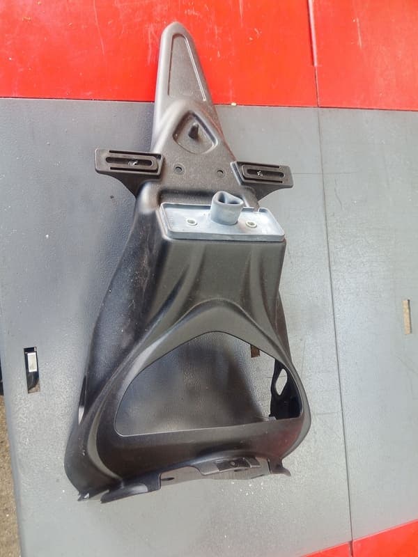support de plaque et de feu arrière Bavette Suzuki 650 SFV Gladius — photo 1/2