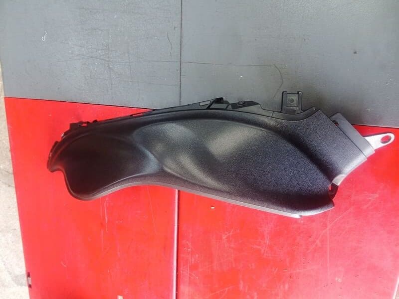 intérieur de carénage gauche Suzuki 1300 1340 Hayabusa 08-15 — photo 1/2