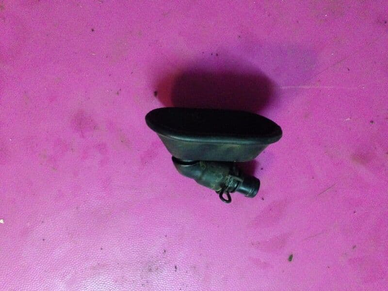 Récipient de trop plein caoutchouc Honda 650 NTV Revere rc33 — photo 1/1