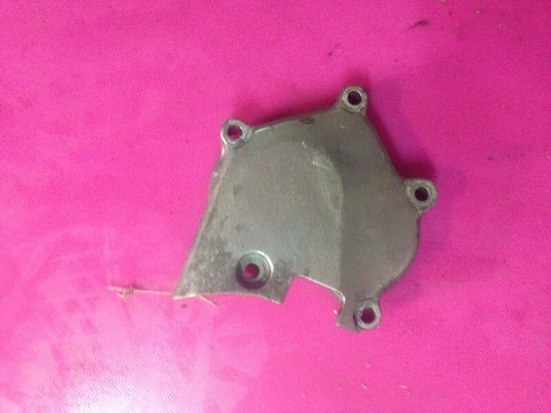 Carter de pignons de démarreur Honda Dominator NX 650 rd02 — photo 1/2