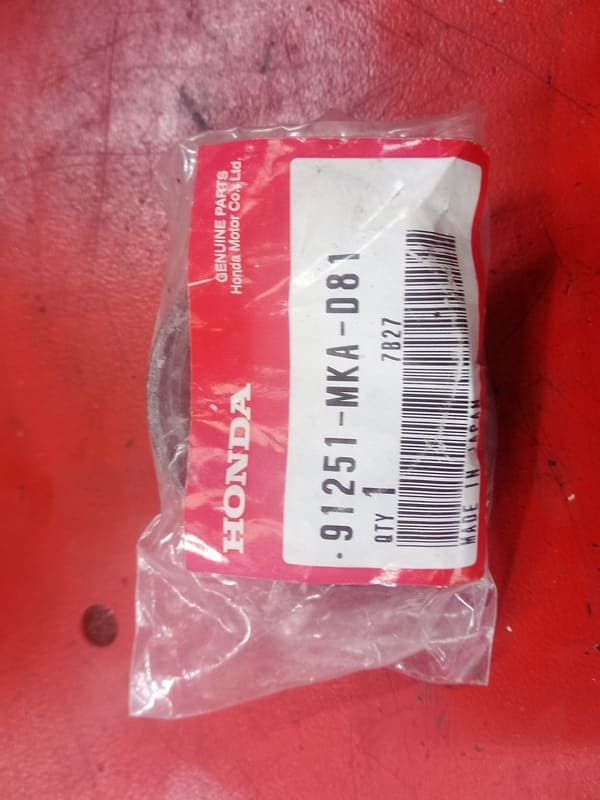 cache poussières Honda 91251-mka-d81 Showa — photo 1/2