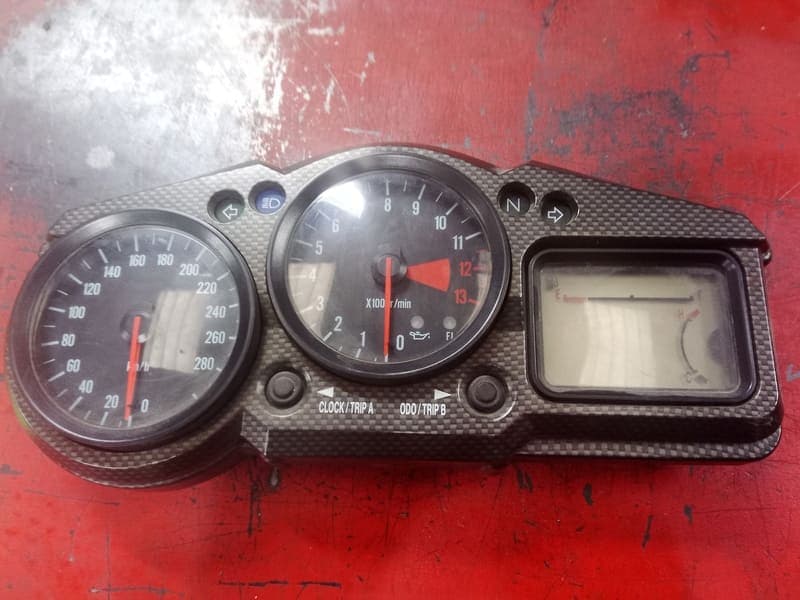 tableau de bord, compteur Kawasaki zx12r — photo 1/2