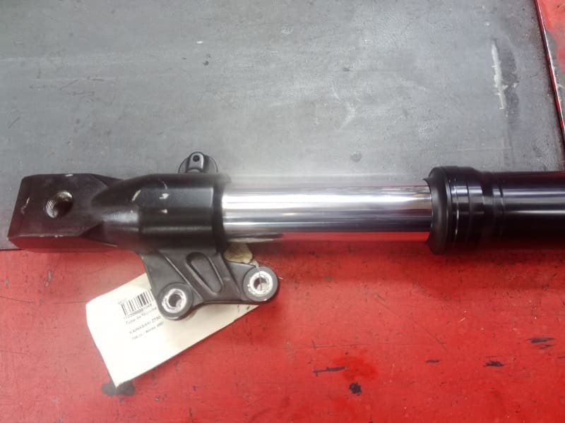 tube de fourche gauche Kawasaki Z750 z 750 2007 — photo 2/2