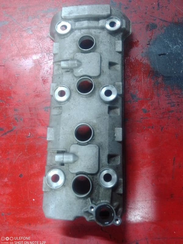 cache culbuteurs, couvre culasse Suzuki 600 GSXR K4 K5 — photo 1/2