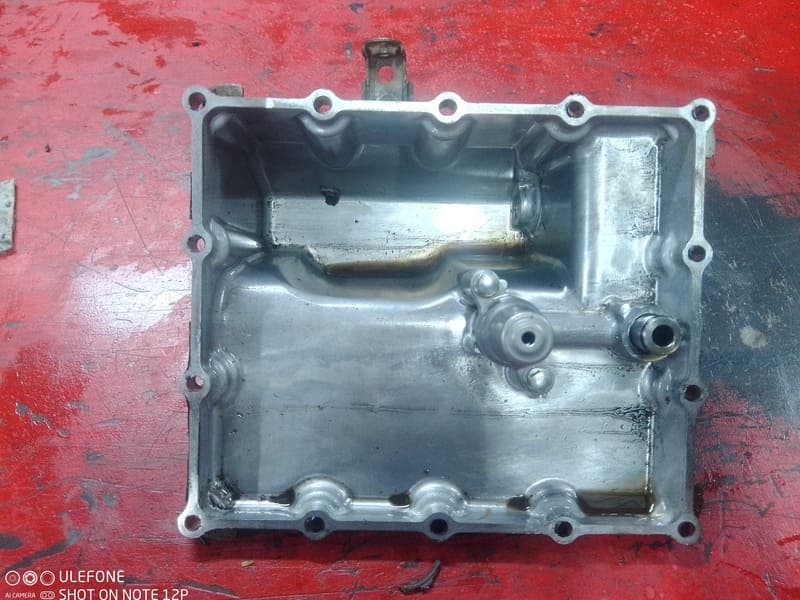 carter de vidange Suzuki 600 GSXR K4 K5 — photo 2/2