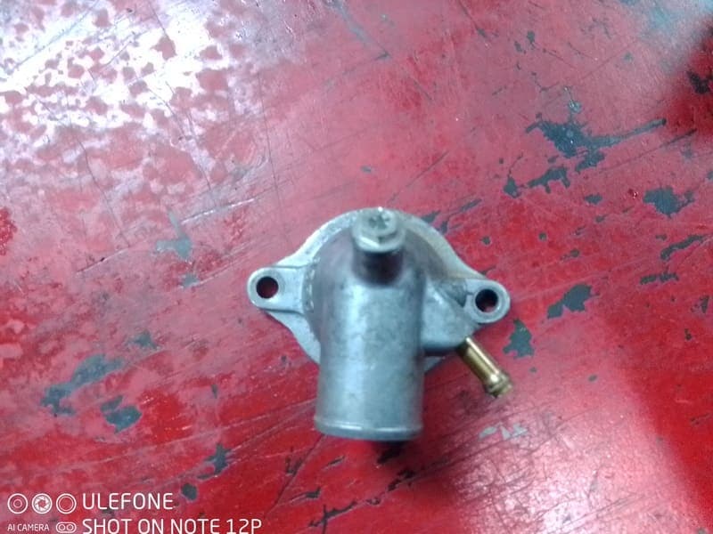 couvercle carter de calorstat Suzuki 600 GSXR K4 K5 — photo 1/2