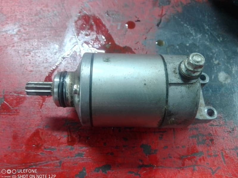 Démarreur Suzuki 600 GSXR K4 K5 — photo 1/2