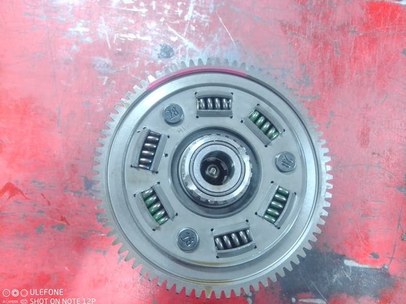Embrayage complet, Cloche, noix, plateau, disques Suzuki 600 GSXR K4 K5 — photo 2/2