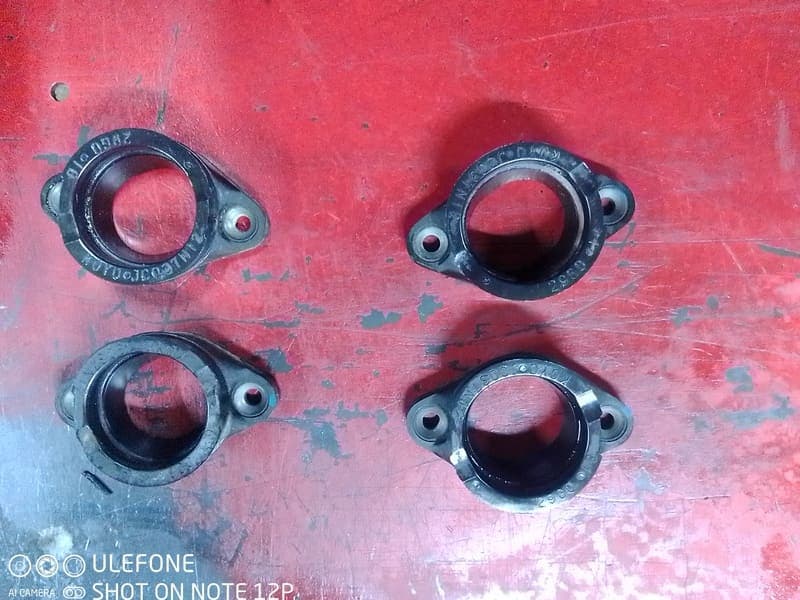 Pipes d’admission Suzuki 600 GSXR K4 K5 — photo 1/2