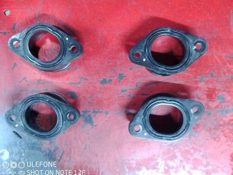 Pipes d’admission Suzuki 600 GSXR K4 K5 — photo 2/2
