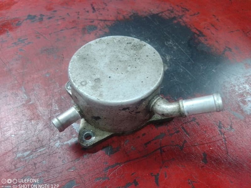Refroidisseur d’huile Suzuki 600 GSXR K4 K5 — photo 1/2