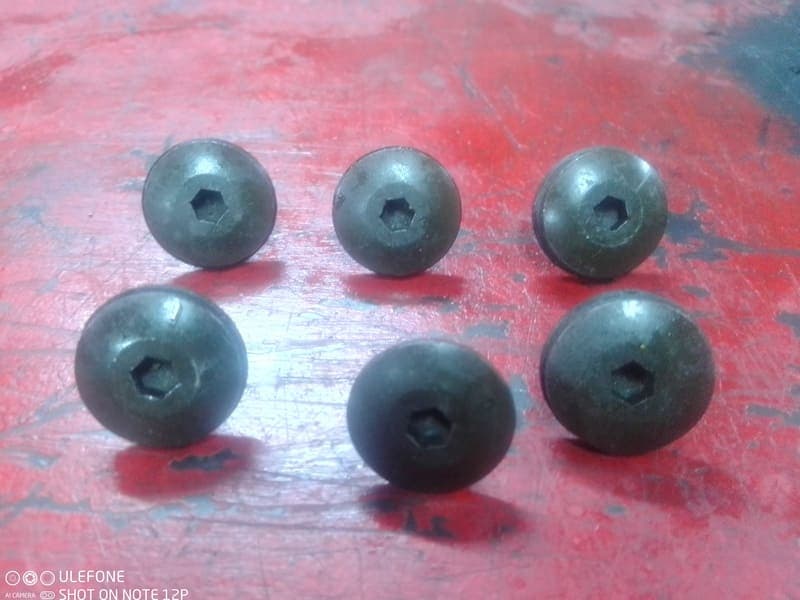 Lot de 6 vis de cache culbuteurs, couvre culasse Suzuki 600 GSXR K4 K5 — photo 2/2