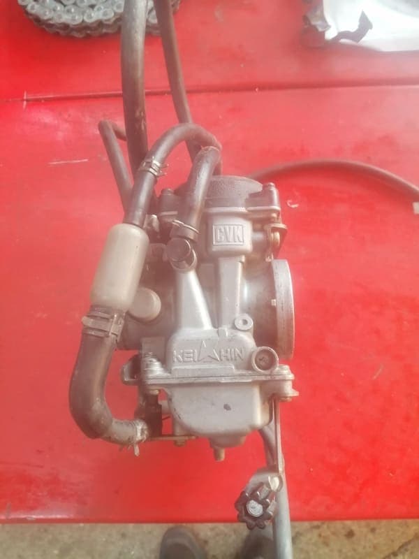 Rampe de carburateurs Kawasaki 500 ER5 — photo 4/4
