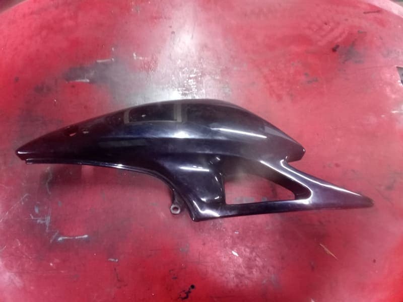 carénage latéral gauche, flanc de selle Kawasaki 500 ER5 — photo 1/2