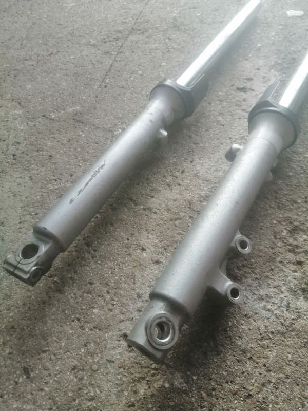 Tubes de fourche Kawasaki 500 ER5 — photo 2/3