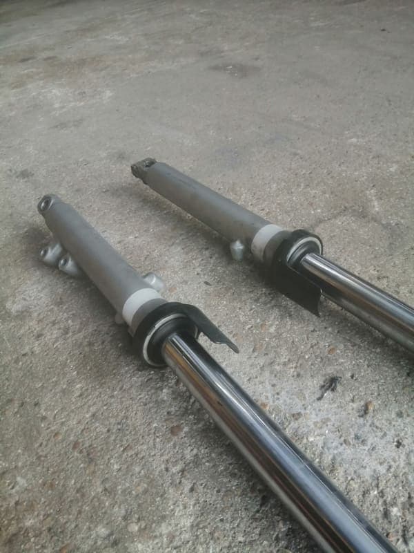 Tubes de fourche Kawasaki 500 ER5 — photo 3/3