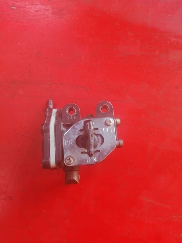 Robinet d’essence Kawasaki 500 ER5 — photo 1/2
