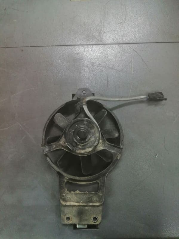 Ventilateur de radiateur Kawasaki 500 ER5 — photo 2/2